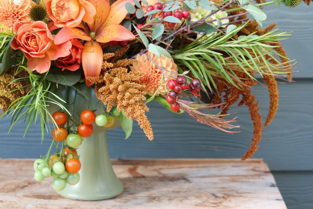 Chicken Wire Mechanics for a Large Vase Arrangement for the Professional  Florist